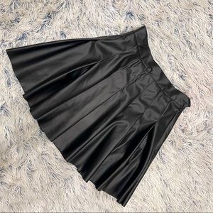 Kendall & Kylie Faux Leather Pleated Skirt
